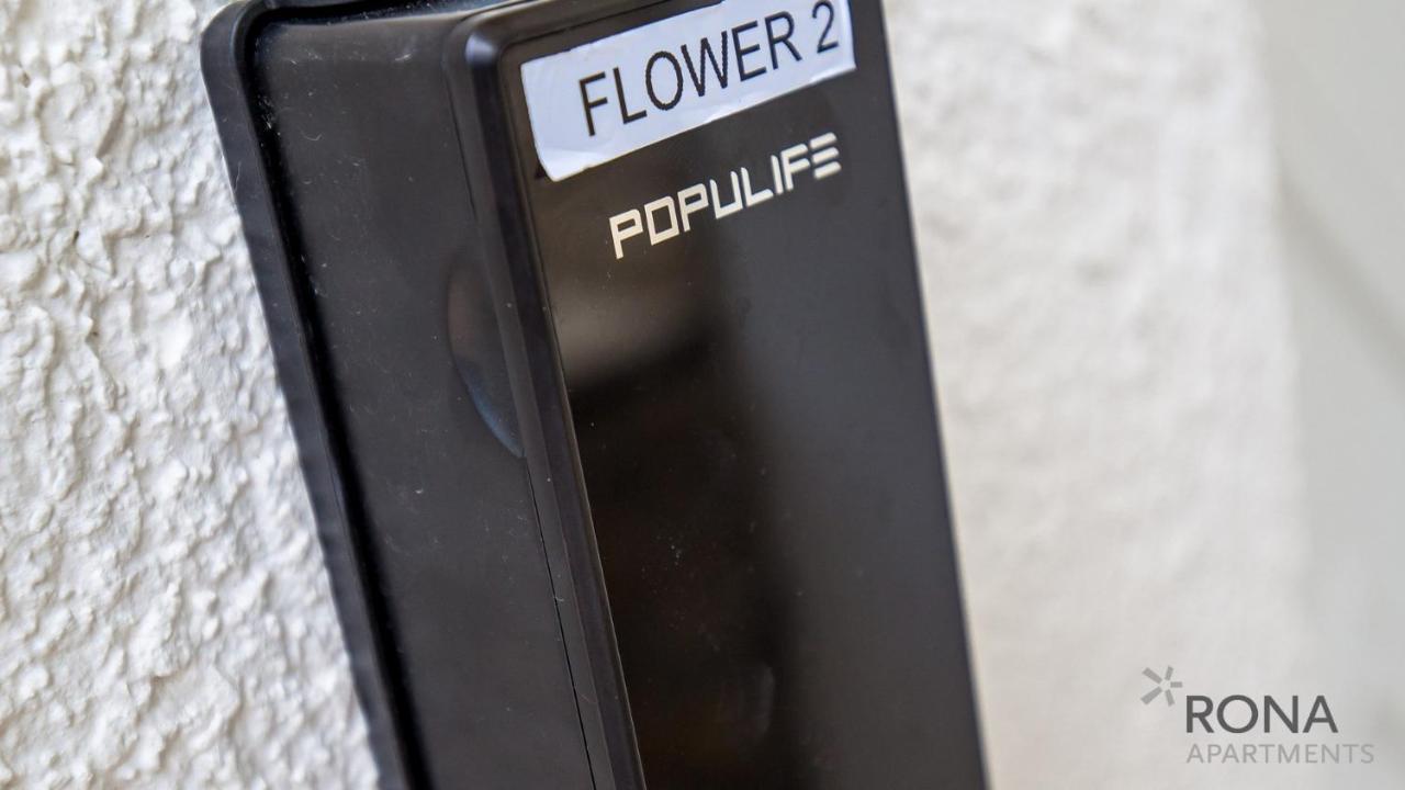 Rona Apartment Flower 1 And Flower 2 Novalja Eksteriør billede